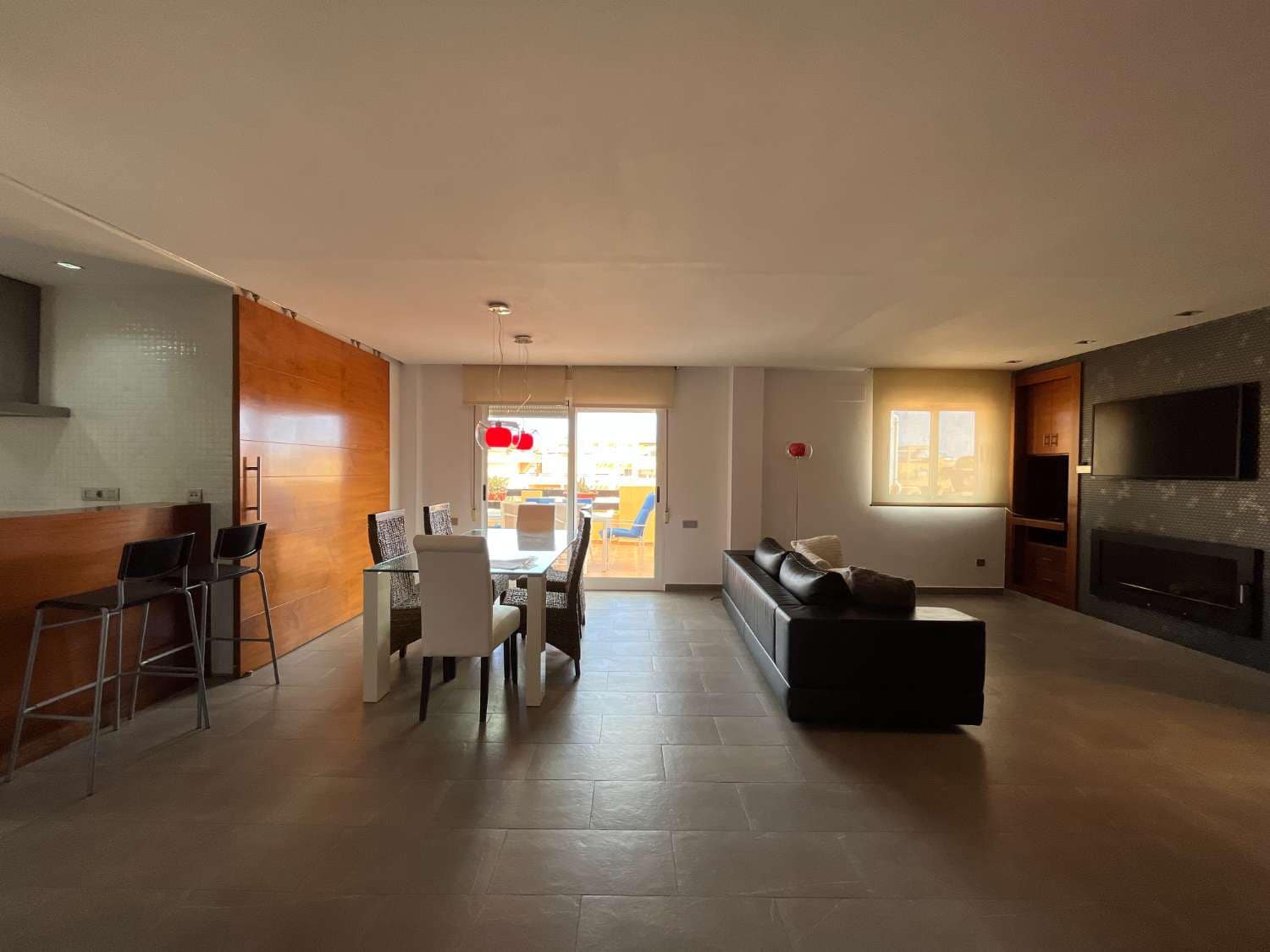 2 soveværelse Strandlejlighed til salg i Puerto del Rey med swimmingpool garage - € 199.000 (Ref: 8708044)