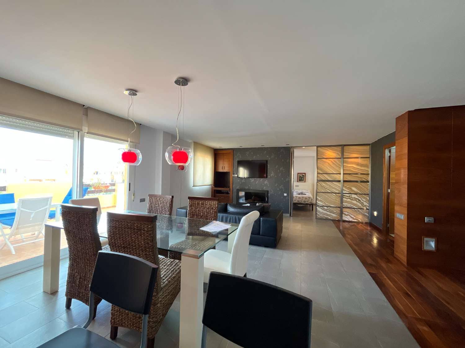 2 soveværelse Strandlejlighed til salg i Puerto del Rey med swimmingpool garage - € 199.000 (Ref: 8708044)