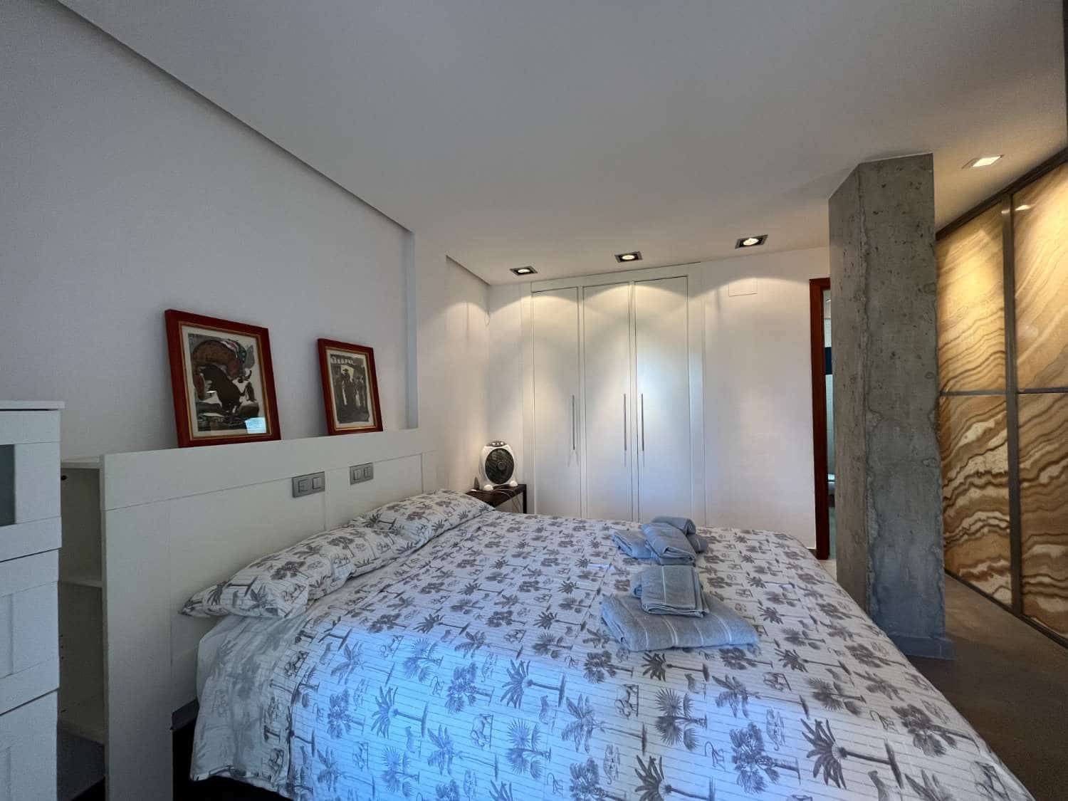 2 soveværelse Strandlejlighed til salg i Puerto del Rey med swimmingpool garage - € 199.000 (Ref: 8708044)