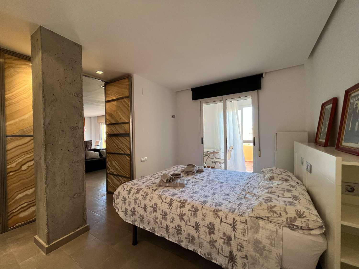 2 soveværelse Strandlejlighed til salg i Puerto del Rey med swimmingpool garage - € 199.000 (Ref: 8708044)