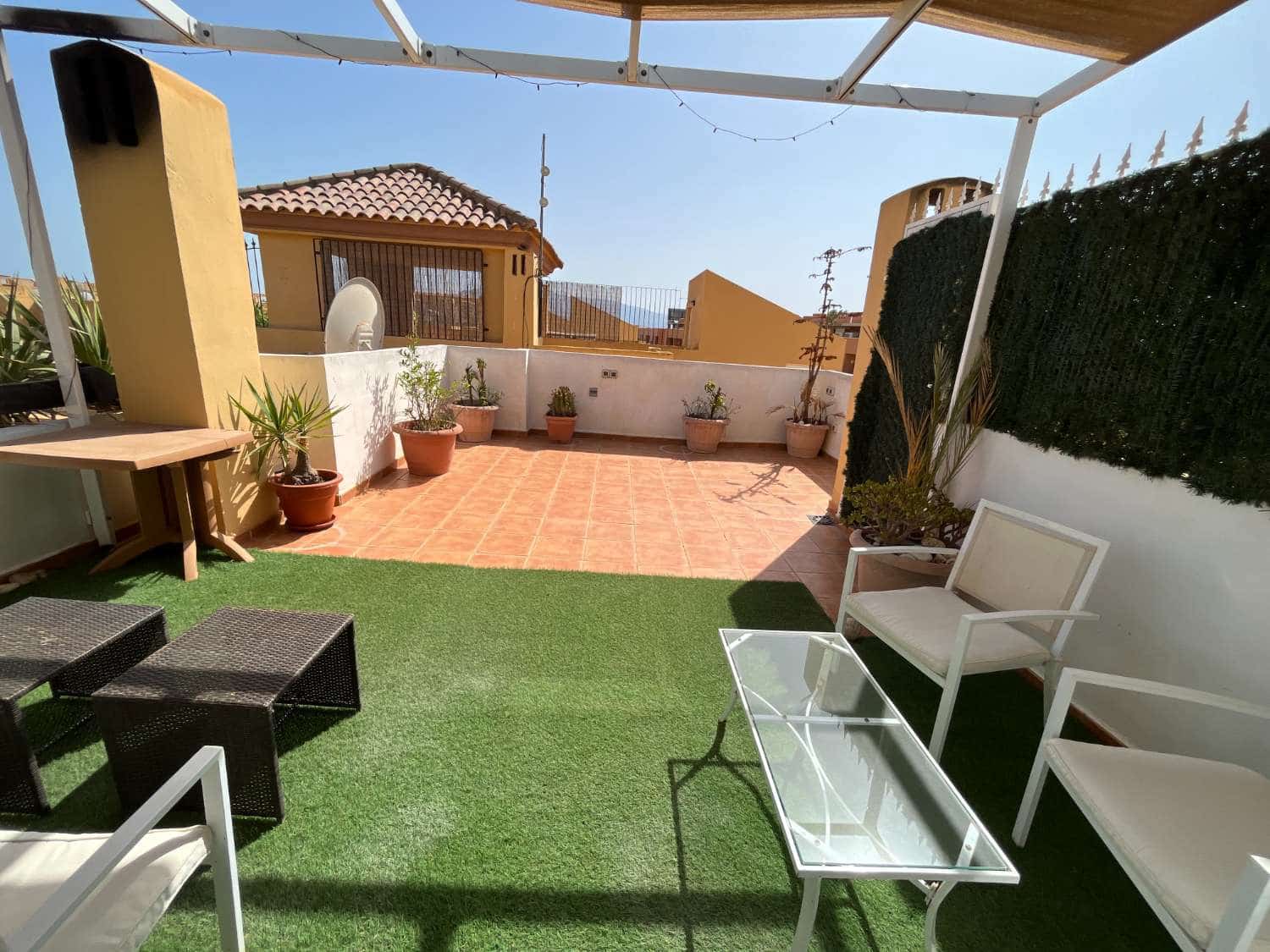 2 soveværelse Strandlejlighed til salg i Puerto del Rey med swimmingpool garage - € 199.000 (Ref: 8708044)