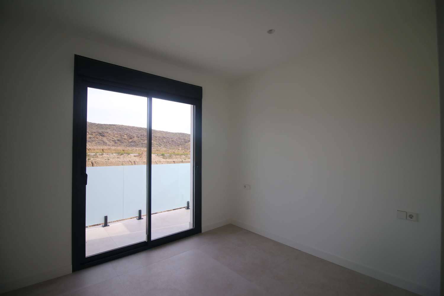 3 slaapkamer Rijtjeshuis te koop in Vera met zwembad garage - € 335.000 (Ref: 8729252)