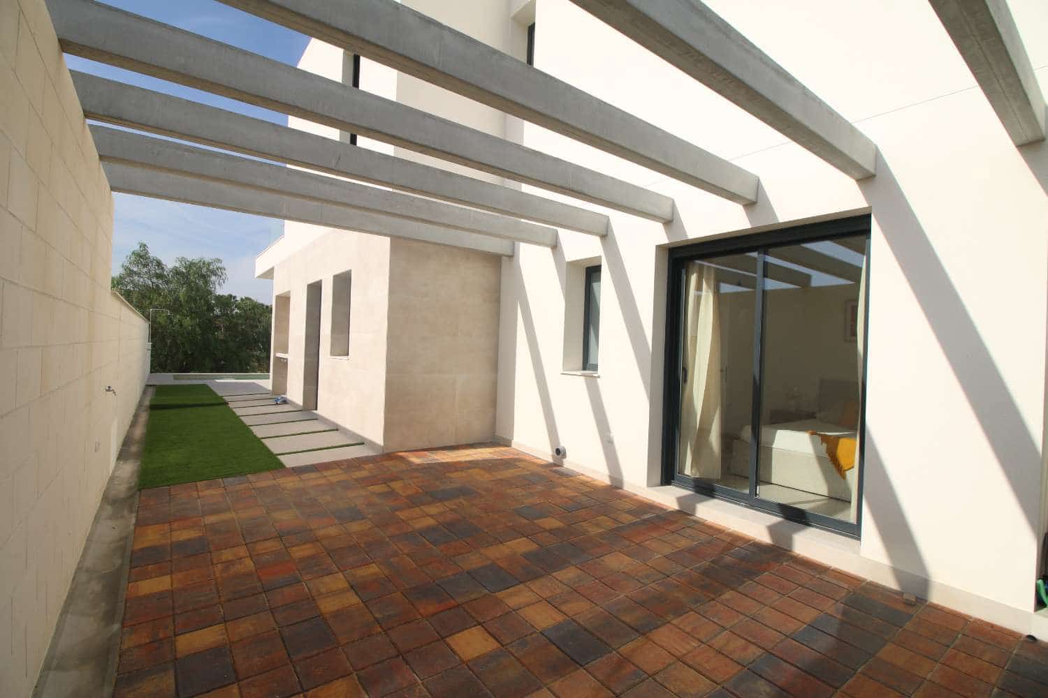 3 slaapkamer Rijtjeshuis te koop in Vera met zwembad garage - € 335.000 (Ref: 8729252)