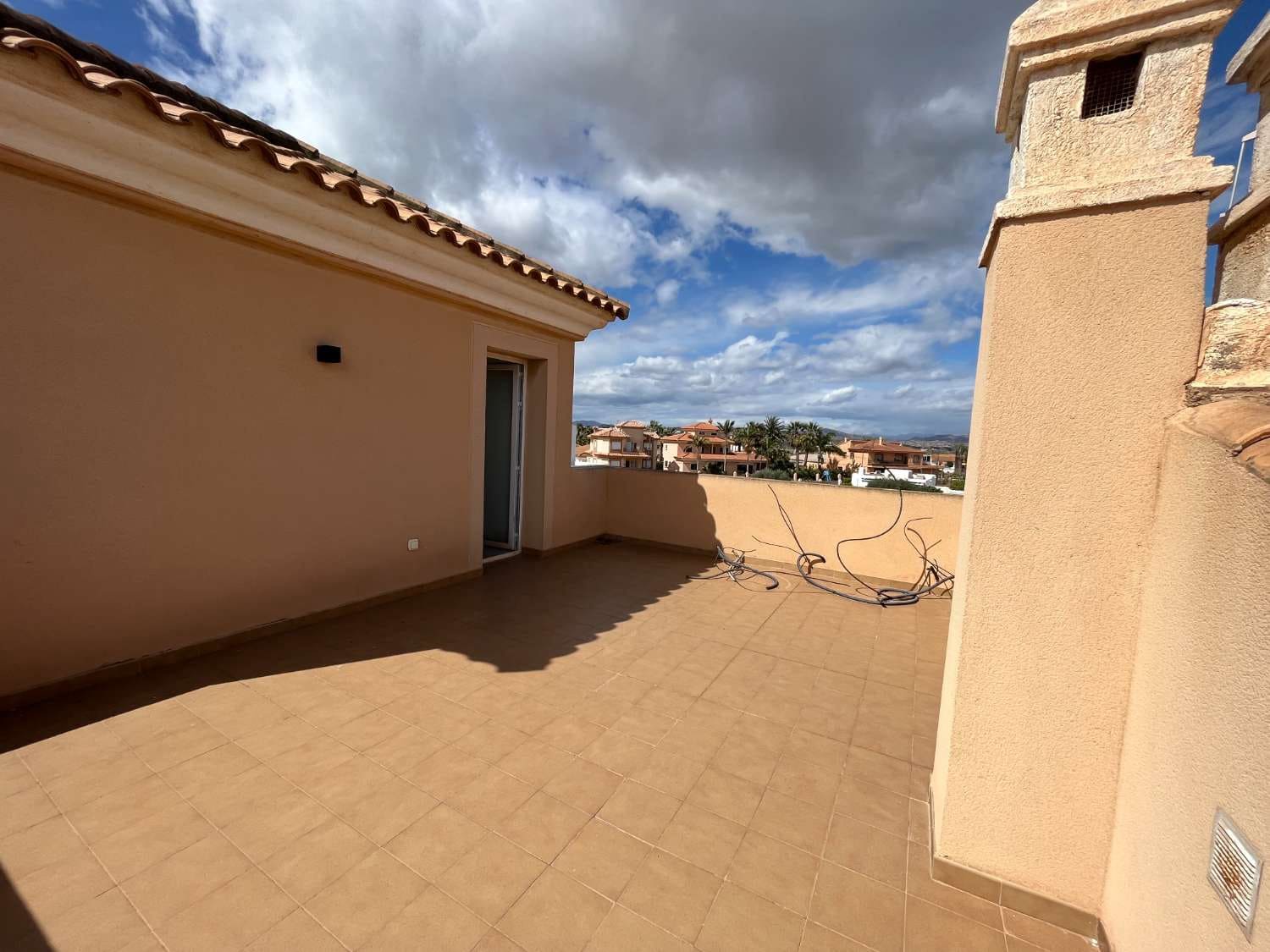 4 sovrum Lägenhet att hyra i Palomares med garage - 800 € (Ref: 8884040)