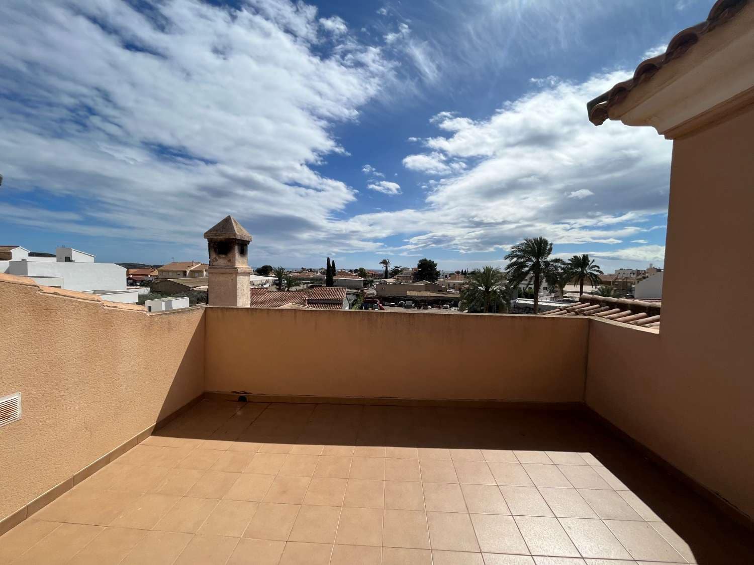 4 sovrum Lägenhet att hyra i Palomares med garage - 800 € (Ref: 8884040)