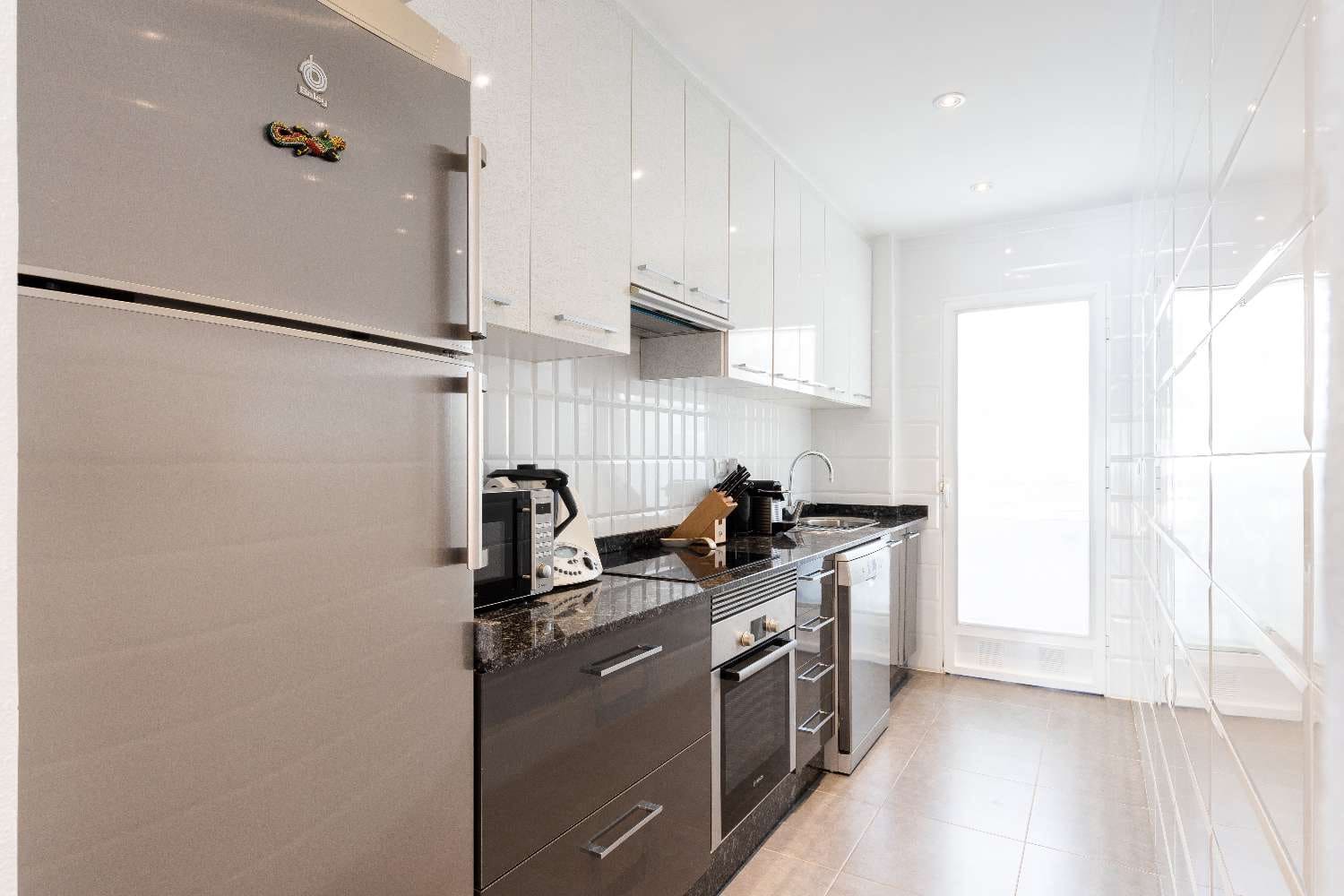 3 camera da letto Appartamento sulla Spiaggia da affittare in Puerto del Rey con piscina garage - 850 € (Rif: 8915143)