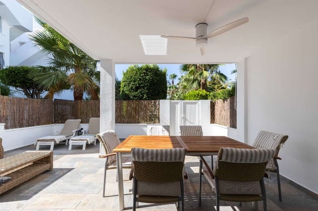 3 soveværelse Strandlejlighed til leje i Puerto del Rey, Vera med swimmingpool garage - € 850 (Ref: 8915143)