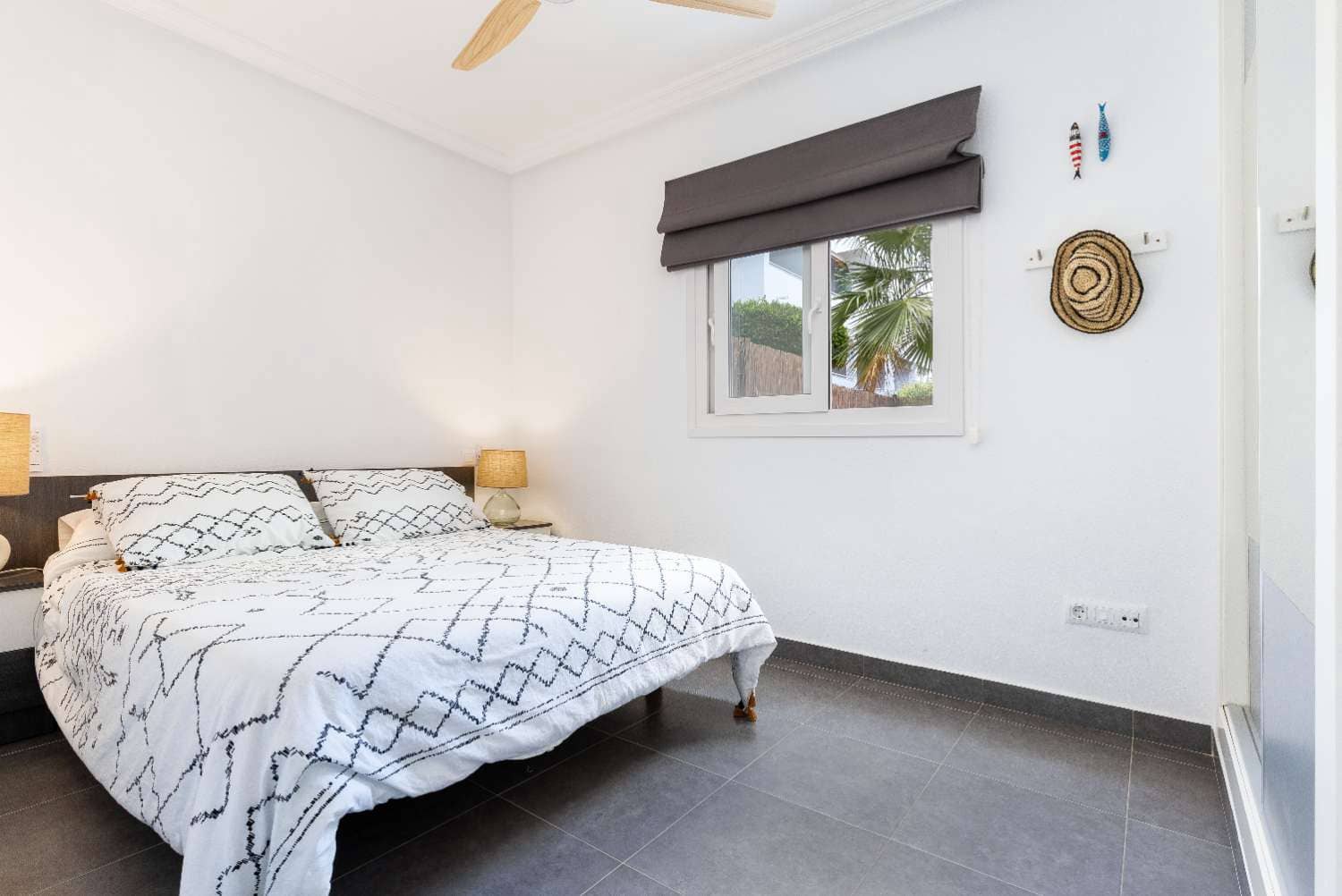 3 camera da letto Appartamento sulla Spiaggia da affittare in Puerto del Rey con piscina garage - 850 € (Rif: 8915143)