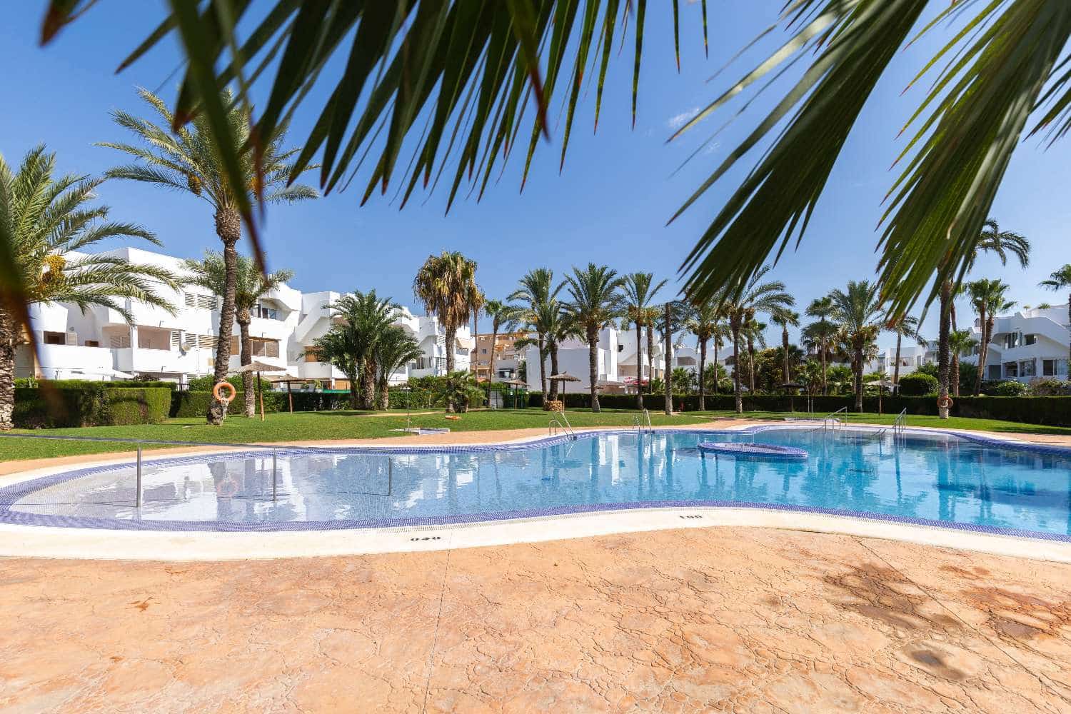 3 camera da letto Appartamento sulla Spiaggia da affittare in Puerto del Rey con piscina garage - 850 € (Rif: 8915143)