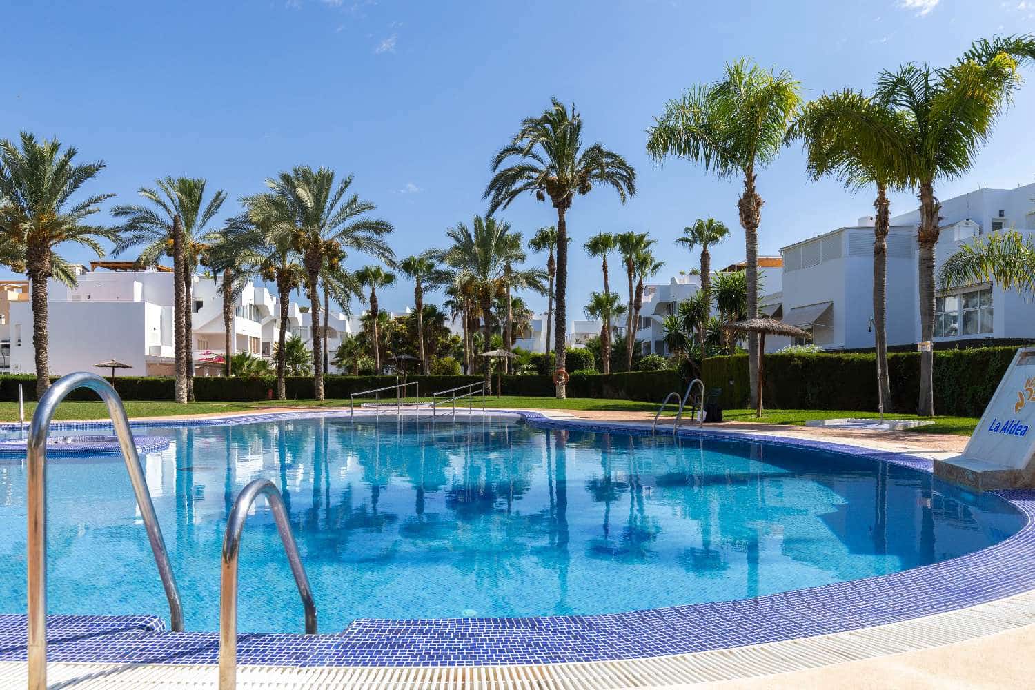 3 camera da letto Appartamento sulla Spiaggia da affittare in Puerto del Rey con piscina garage - 850 € (Rif: 8915143)