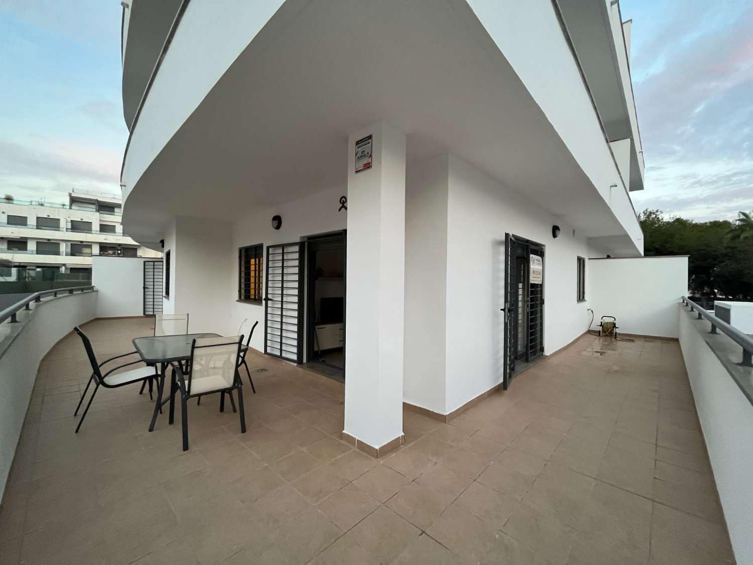 3 camera da letto Appartamento sulla Spiaggia da affittare in Garrucha con piscina - 5.400 € (Rif: 8923692)