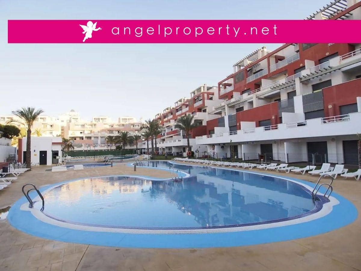 2 bedroom Beach Apartment for holiday rental in Puerto del Rey with pool - € 700 (Ref: 9126627)