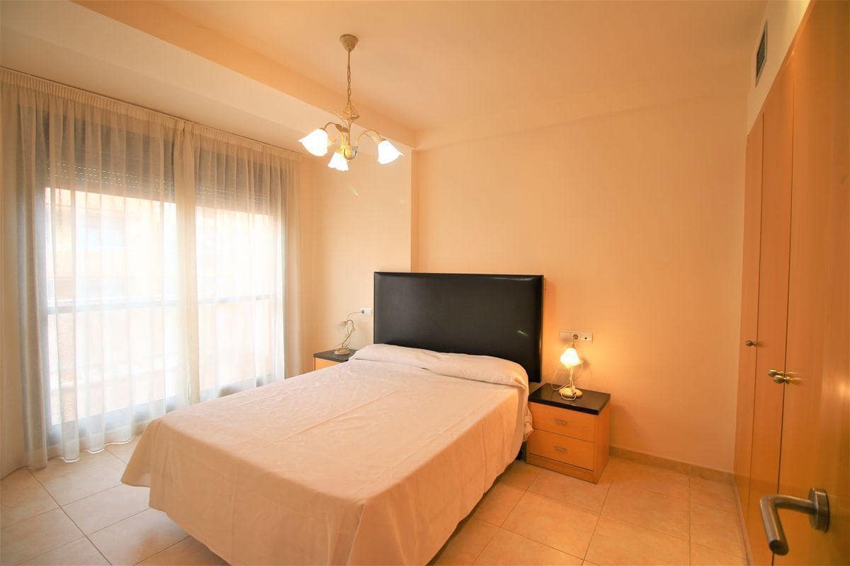 2 bedroom Beach Apartment for holiday rental in Puerto del Rey with pool - € 700 (Ref: 9126627)