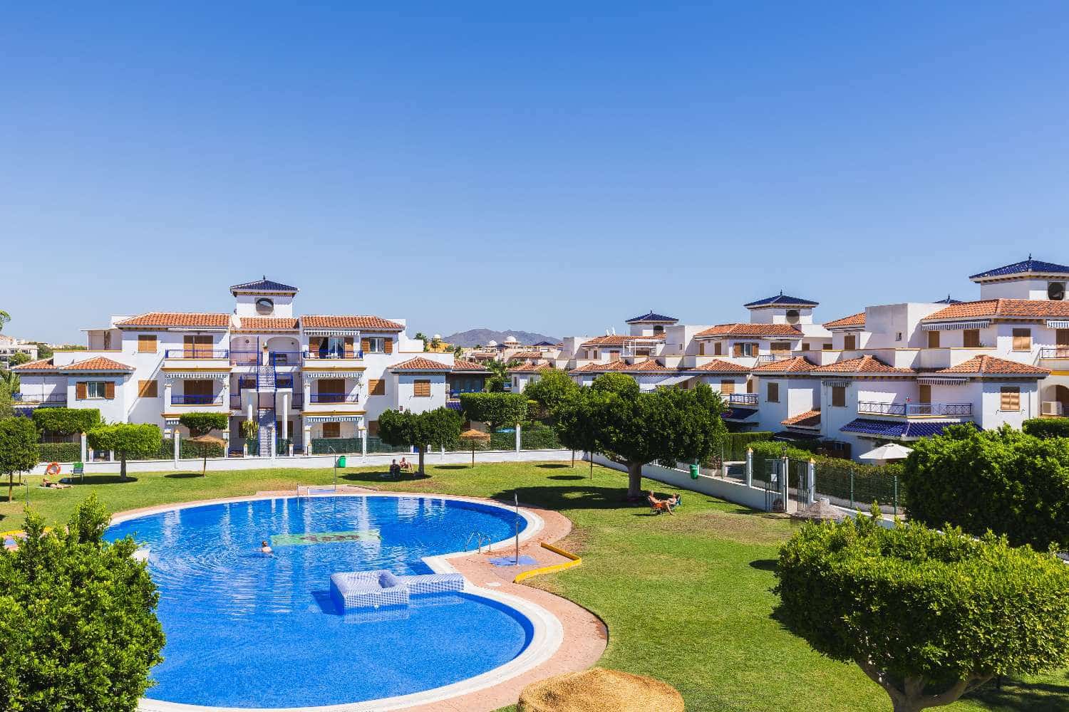 2 bedroom Beach Apartment for rent in Vera with pool garage - € 700 (Ref: 9256818)