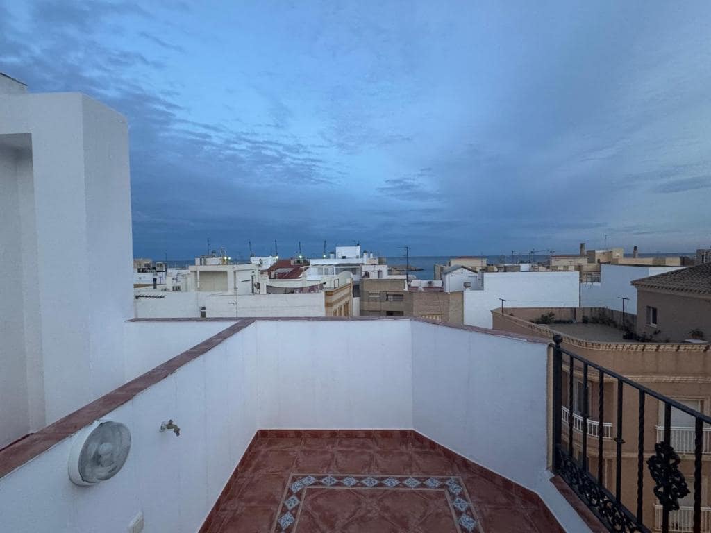 1 slaapkamer Strandappartement te huur in Garrucha - € 500 (Ref: 9337644)