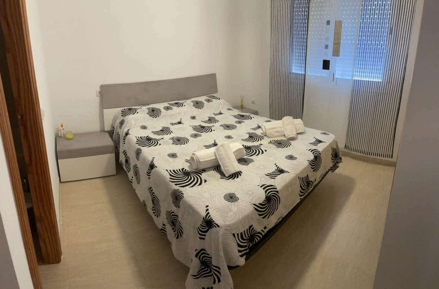 2 makuuhuone Ranta-asunto vuokrattavana paikassa Palomares mukana uima-altaan 
autotalli - 600 € (Ref: 9337645)