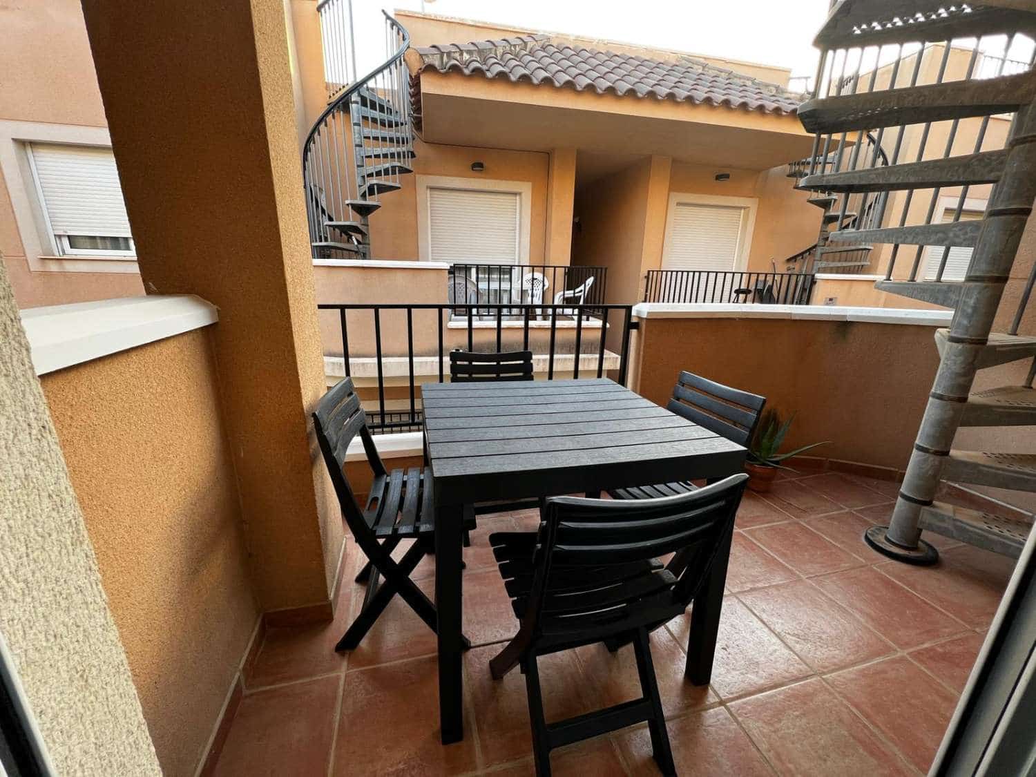 2 makuuhuone Ranta-asunto vuokrattavana paikassa Palomares mukana uima-altaan 
autotalli - 600 € (Ref: 9337645)