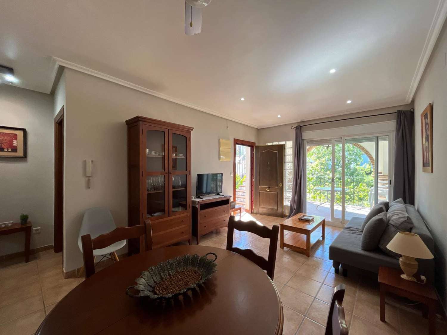 2 bedroom Beach Apartment for sale in Vera with pool garage - € 185,000 (Ref: 9340810)