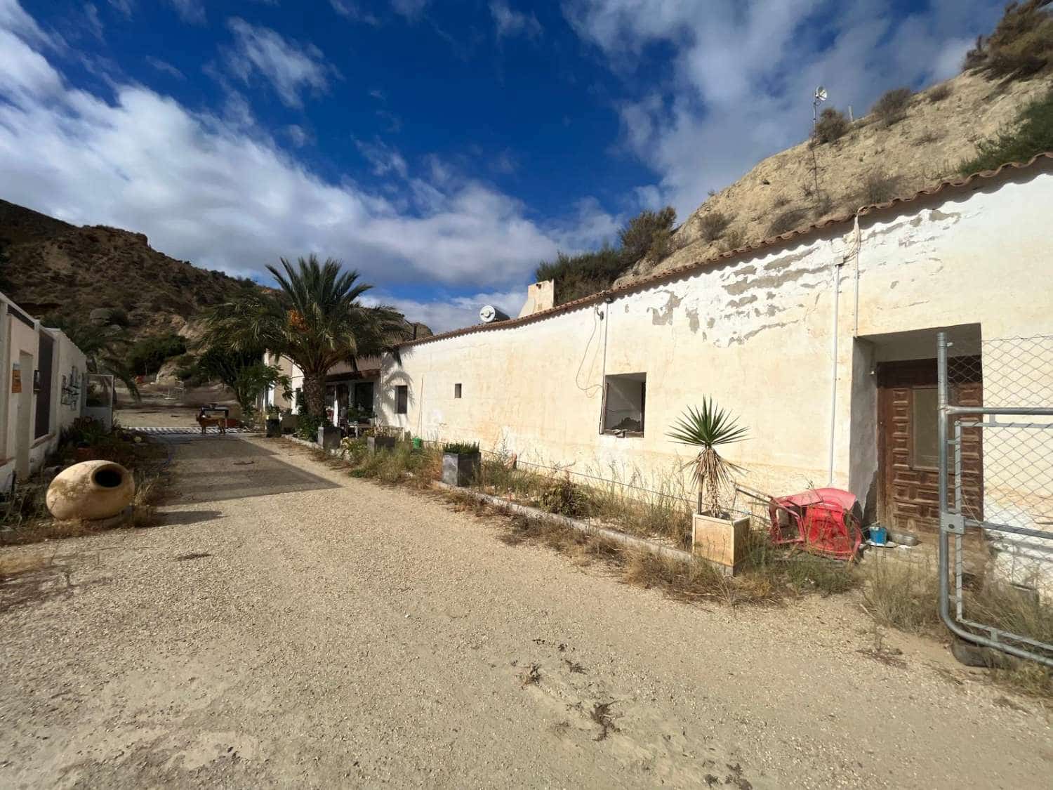 5 makuuhuone Maalaistalo myytävänä paikassa Cuevas del Almanzora mukana uima-altaan - 180 000 € (Ref: 9375033)