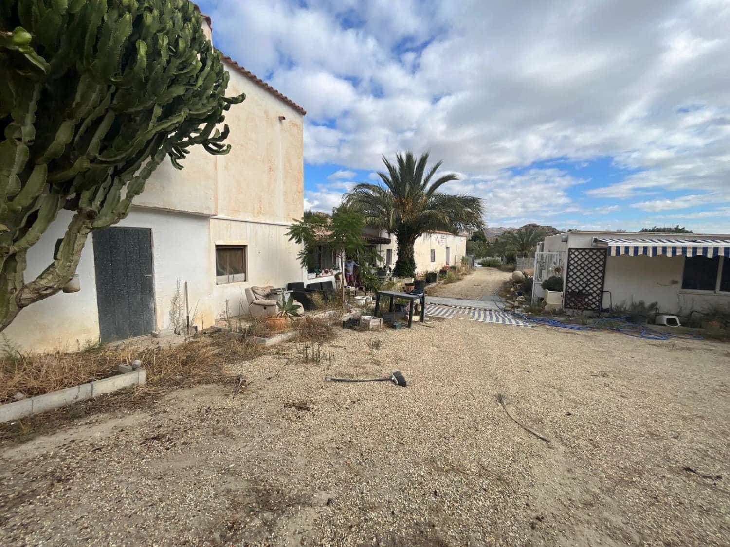 5 makuuhuone Maalaistalo myytävänä paikassa Cuevas del Almanzora mukana uima-altaan - 180 000 € (Ref: 9375033)