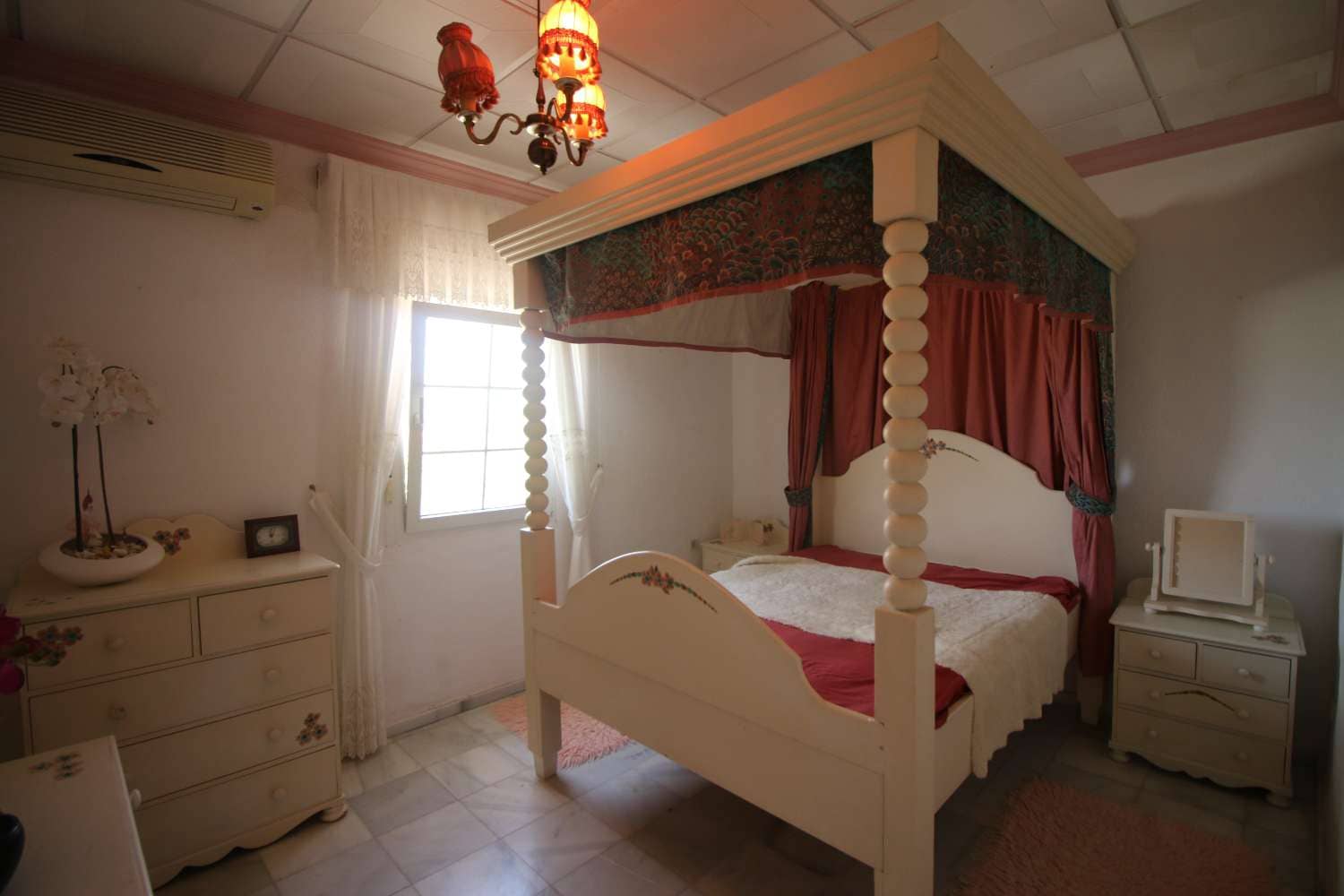 7 Zimmer Villa zu verkaufen in Cuevas del Almanzora mit Pool Garage - 399.000 € (Ref: 9451780)