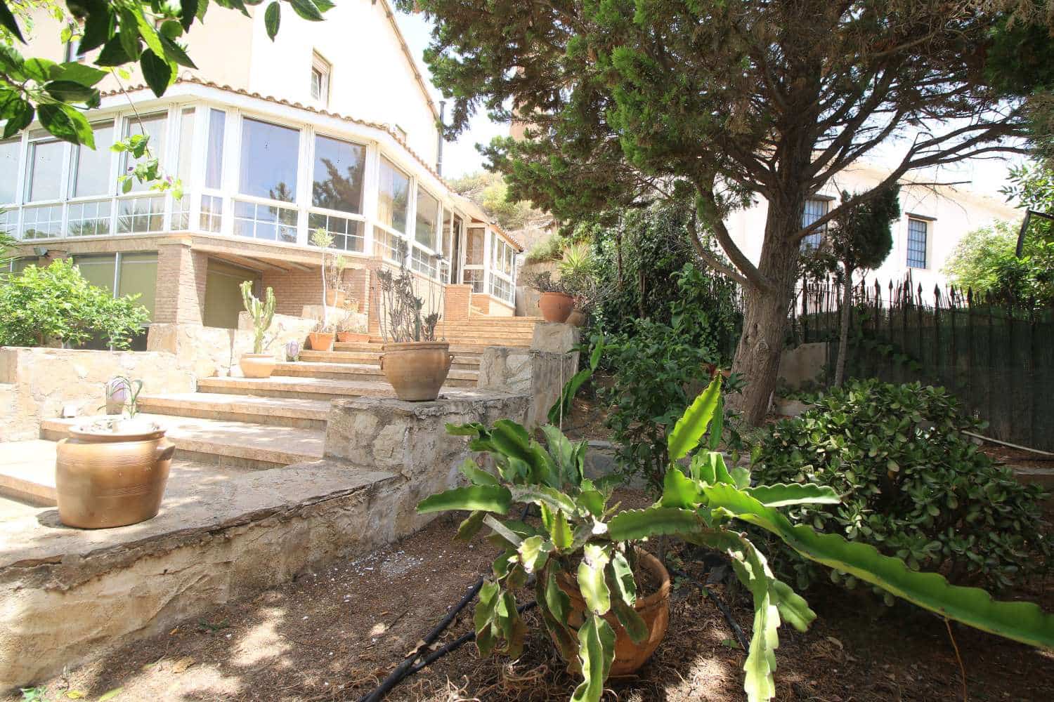 7 Zimmer Villa zu verkaufen in Cuevas del Almanzora mit Pool Garage - 399.000 € (Ref: 9451780)