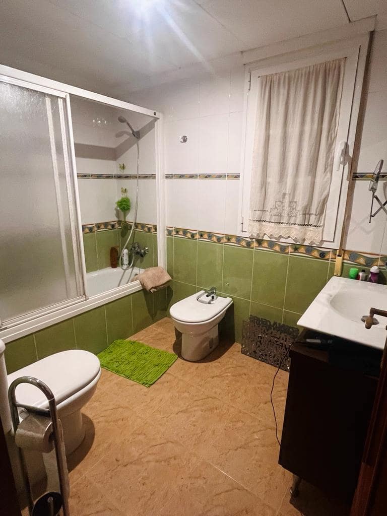 4 slaapkamer Flat te huur in Vera met garage - € 1.000 (Ref: 9455951)
