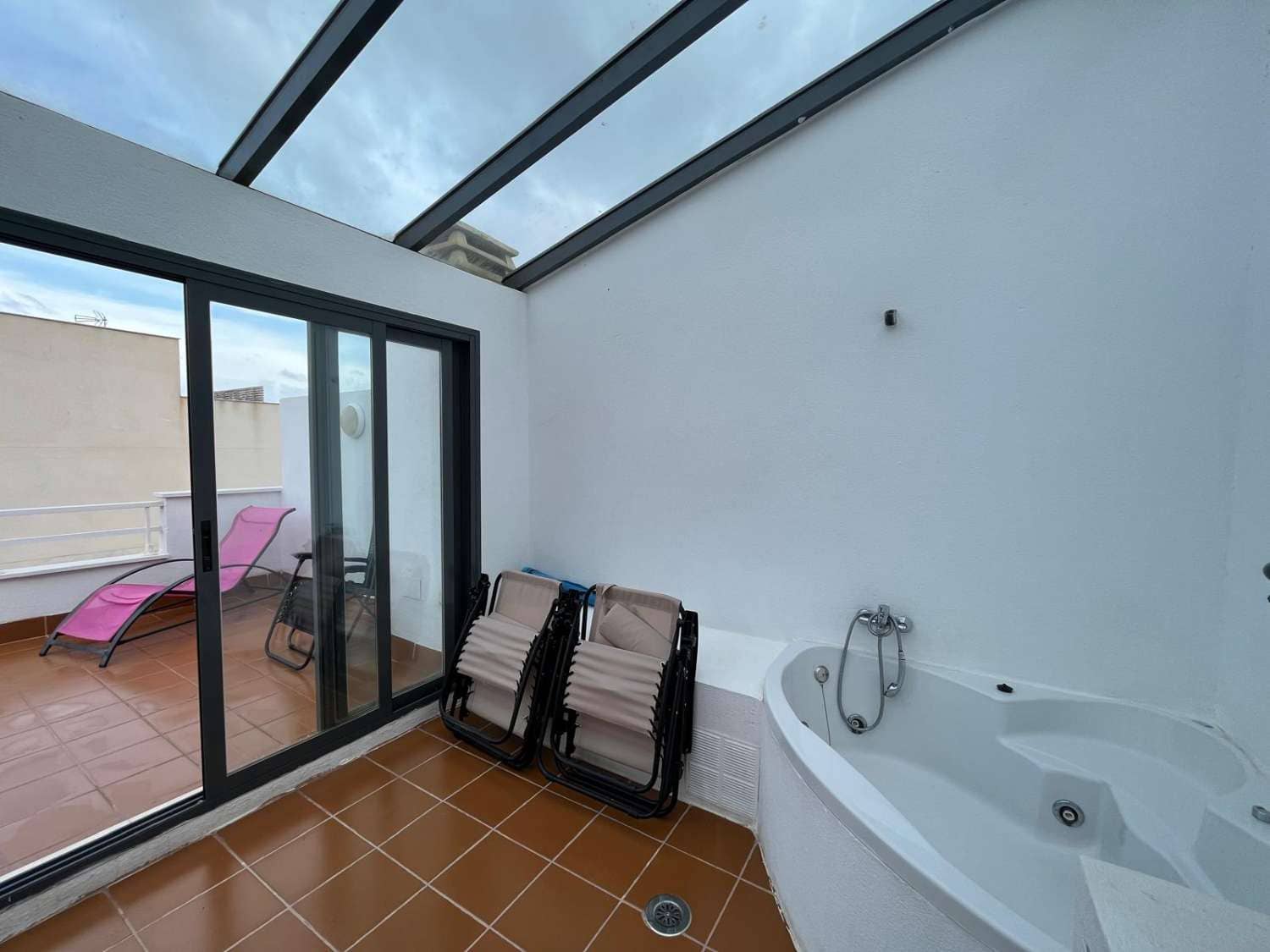 2 bedroom Beach Apartment for sale in Vera with pool garage - € 210,000 (Ref: 9518570)