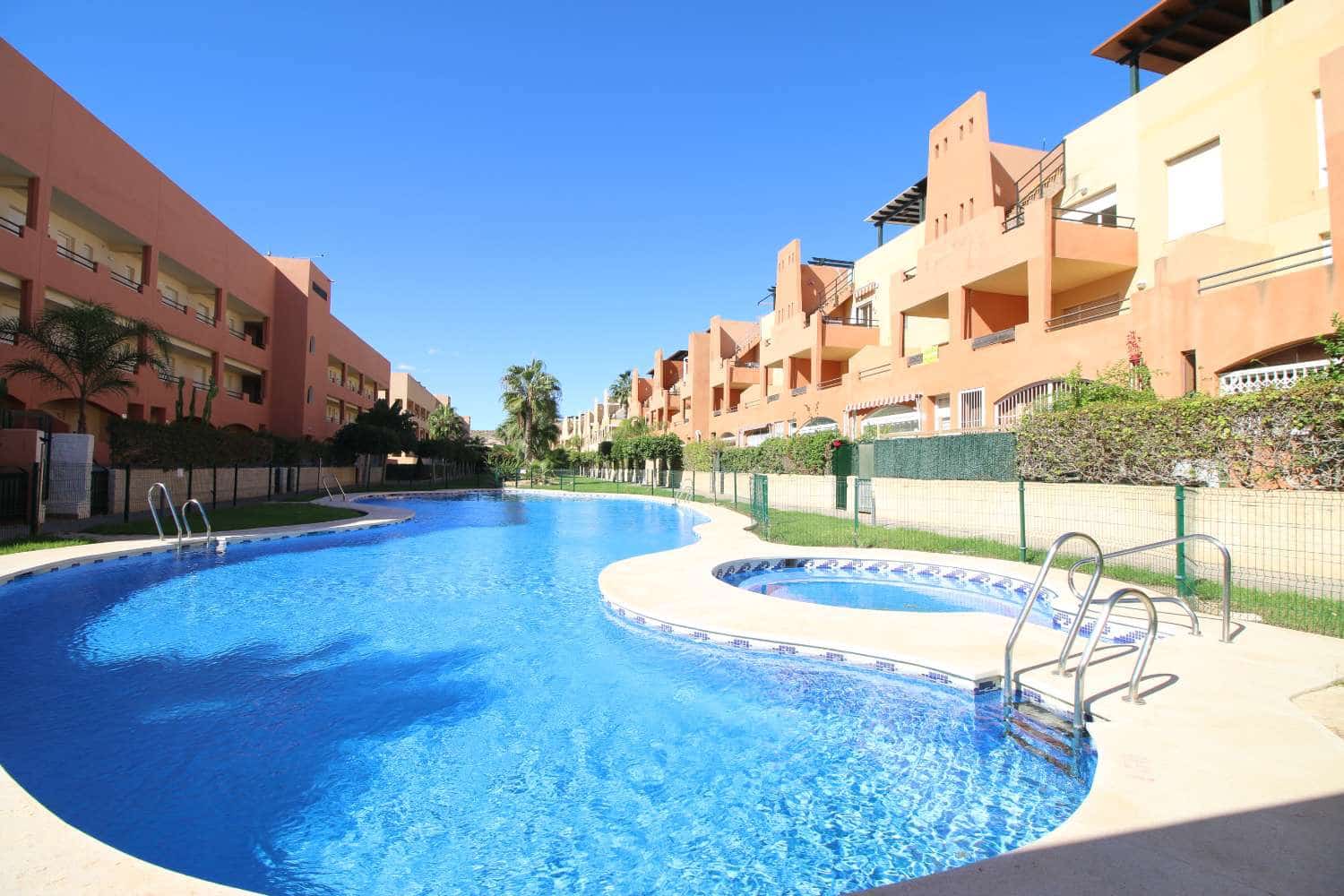 2 bedroom Beach Apartment for sale in Vera with pool garage - € 199,000 (Ref: 9921833)