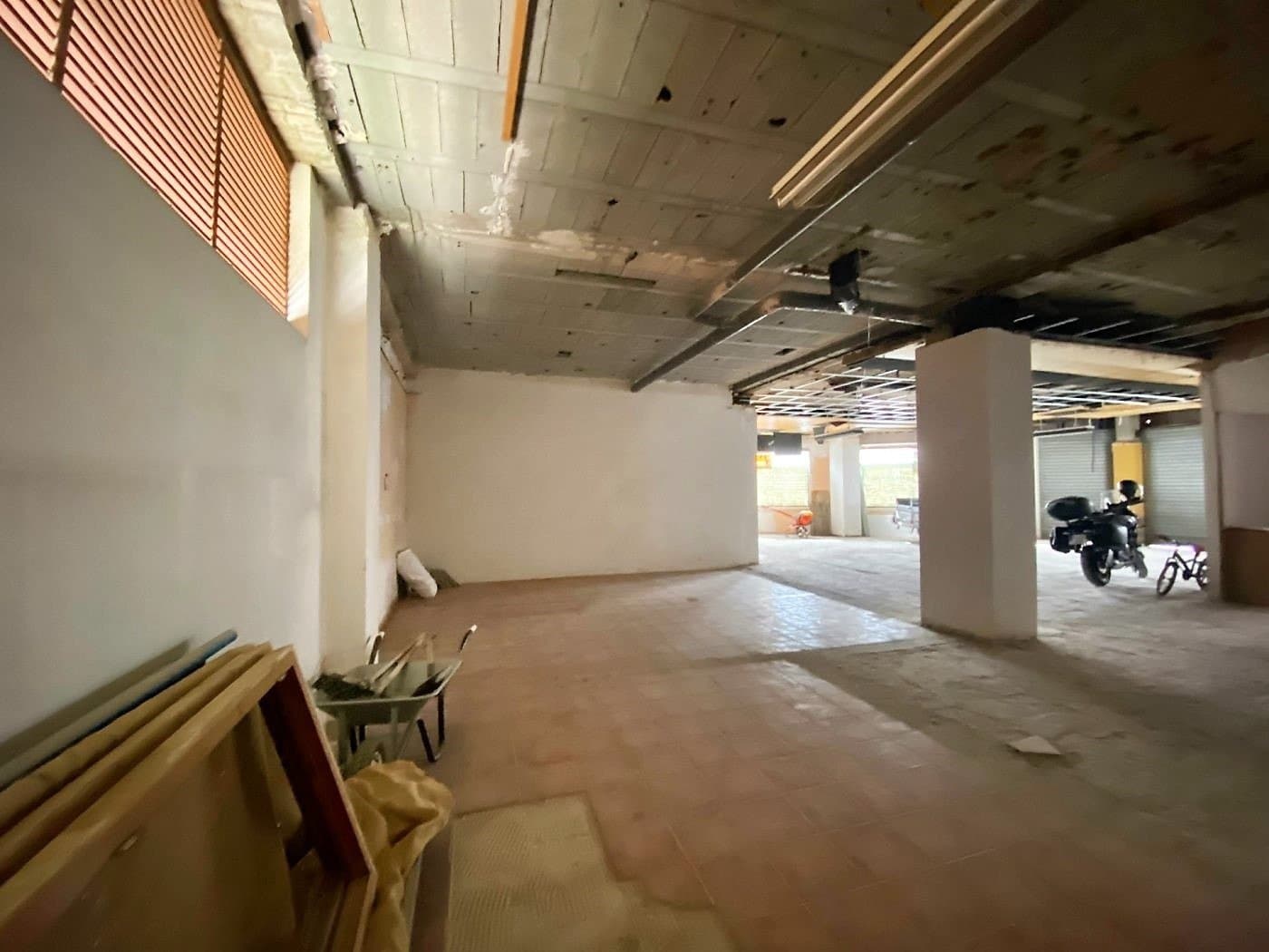 Kaupallinen vuokrattavana paikassa Otura - 1 200 € (Ref: 6884132)