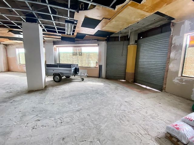 Commerciale da affittare in Otura - 1.200 € (Rif: 6884132)