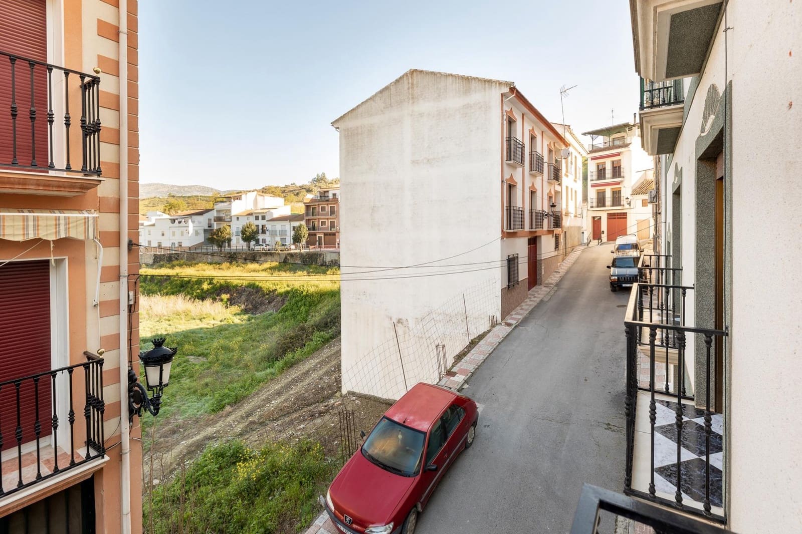 3 slaapkamer Flat te koop in Algarinejo - € 66.000 (Ref: 8155006)