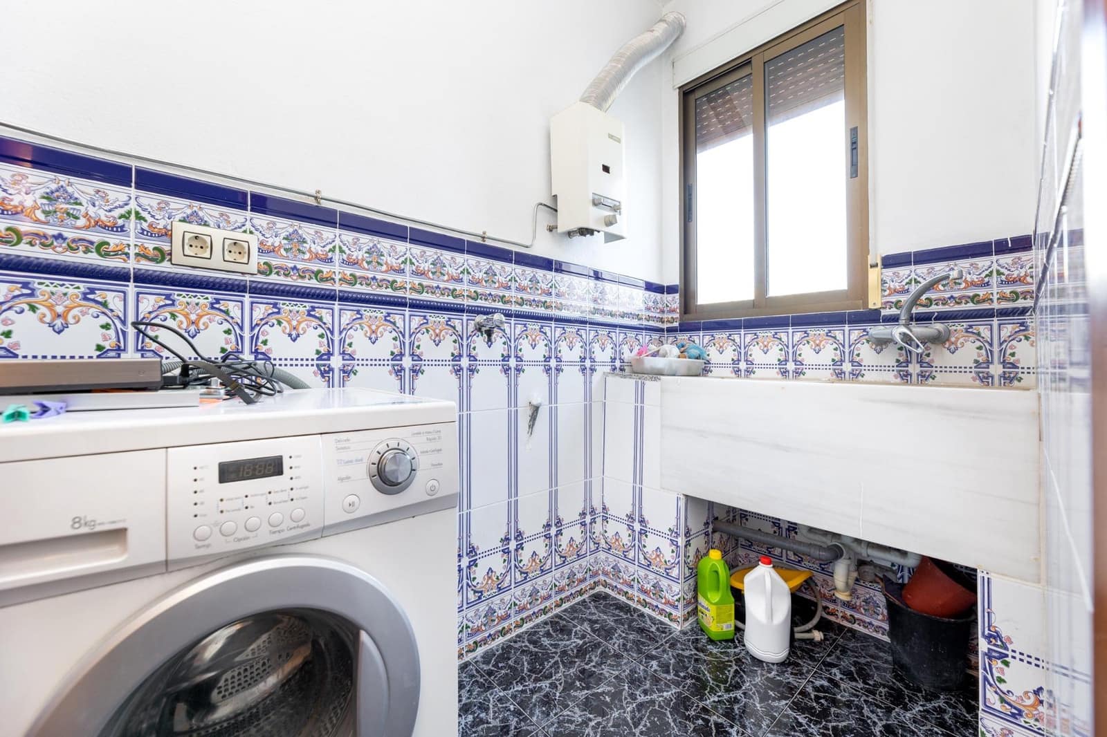 3 slaapkamer Flat te koop in Algarinejo - € 66.000 (Ref: 8155006)