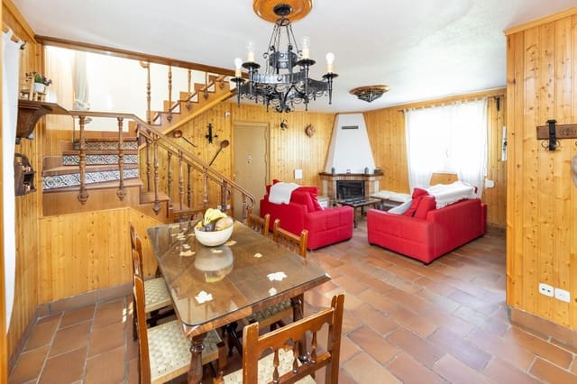 6 soveværelse Finca/Landehus til salg i Güéjar Sierra med garage - € 439.000 (Ref: 9386239)