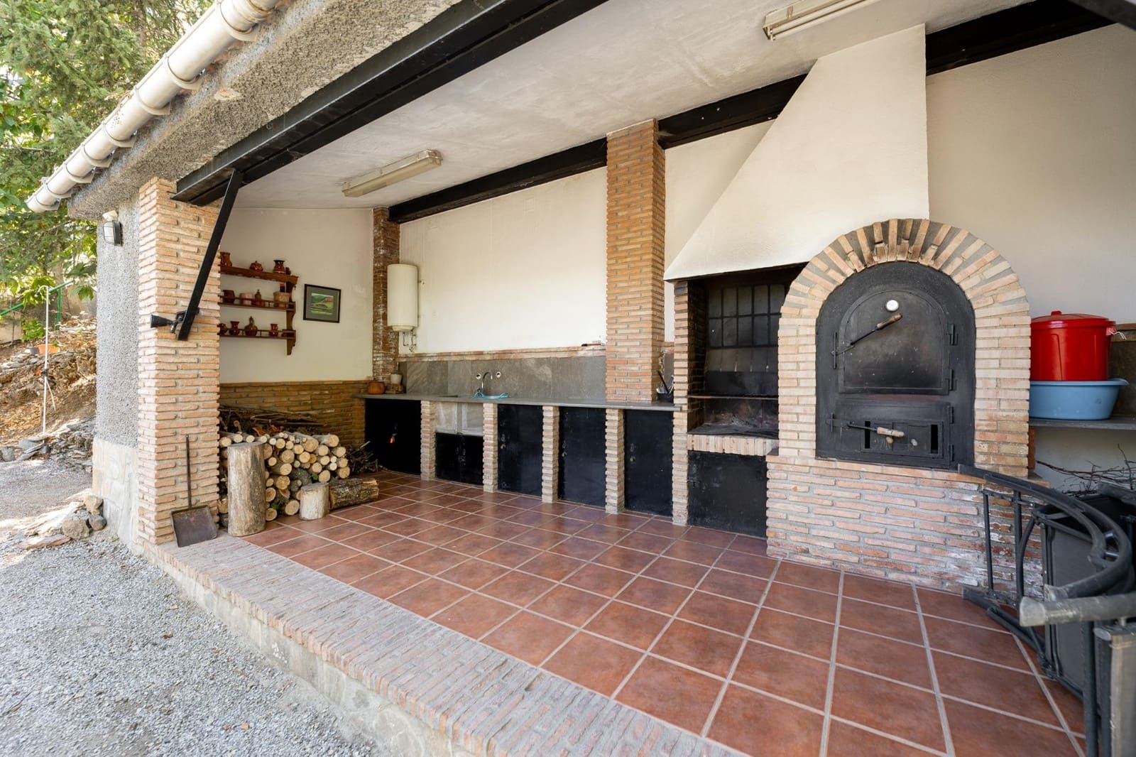 6 soveværelse Finca/Landehus til salg i Guejar Sierra med garage - € 439.000 (Ref: 9386239)