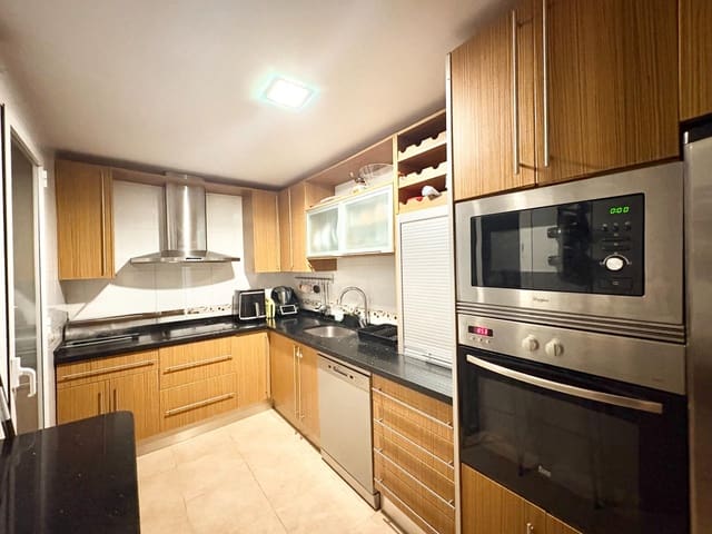 3 Zimmer Reihenhaus zu verkaufen in Alfacar mit Pool Garage - 185.000 € (Ref: 9386242)