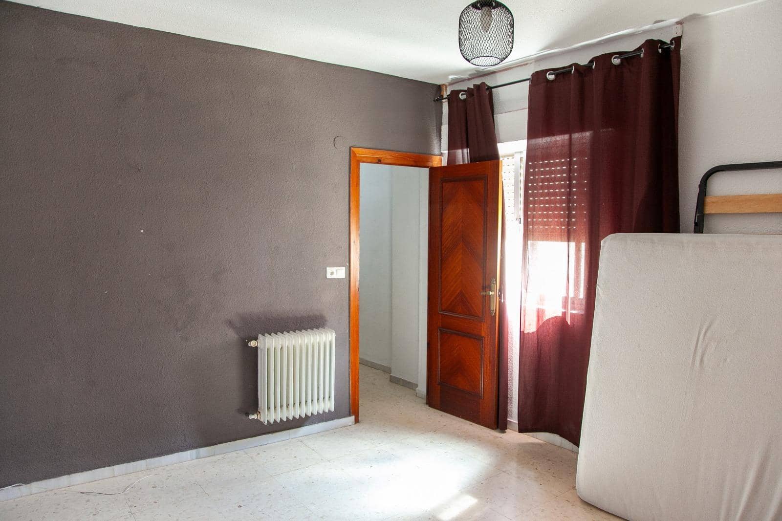 3 sypialnia Mieszkanie na sprzedaż w Baza - 73 900 € (Ref: 9386243)