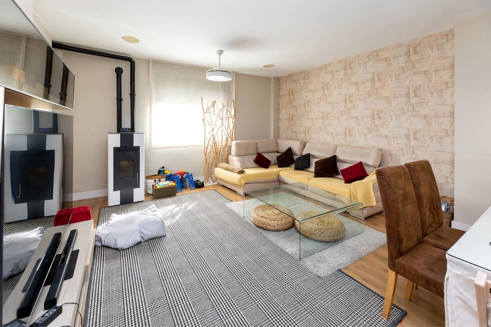 3 bedroom Commercial for sale in Albolote with garage - € 810,000 (Ref: 9386244)