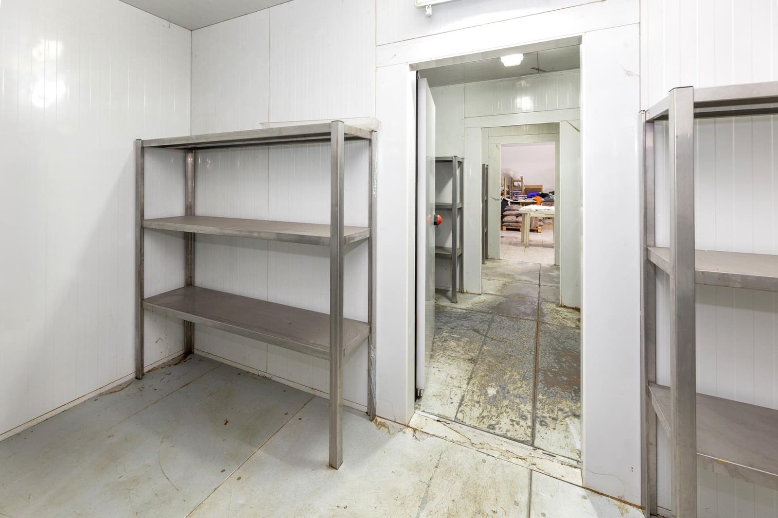 3 bedroom Commercial for sale in Albolote with garage - € 810,000 (Ref: 9386244)