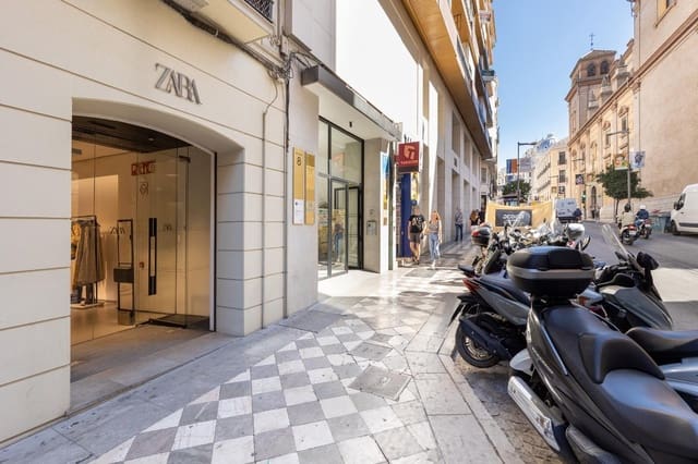 Commercieel te koop in Granada stad - € 449.000 (Ref: 9386246)