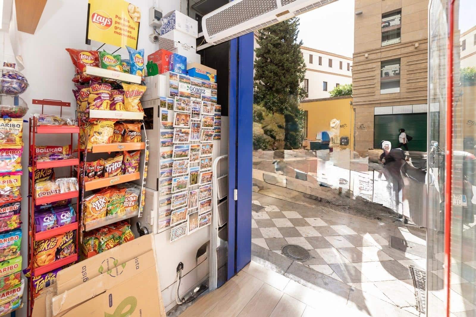 Commercial for sale in Granada city - € 449,000 (Ref: 9386246)