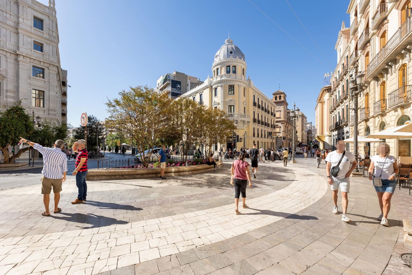 Commercial for sale in Granada city - € 449,000 (Ref: 9386246)