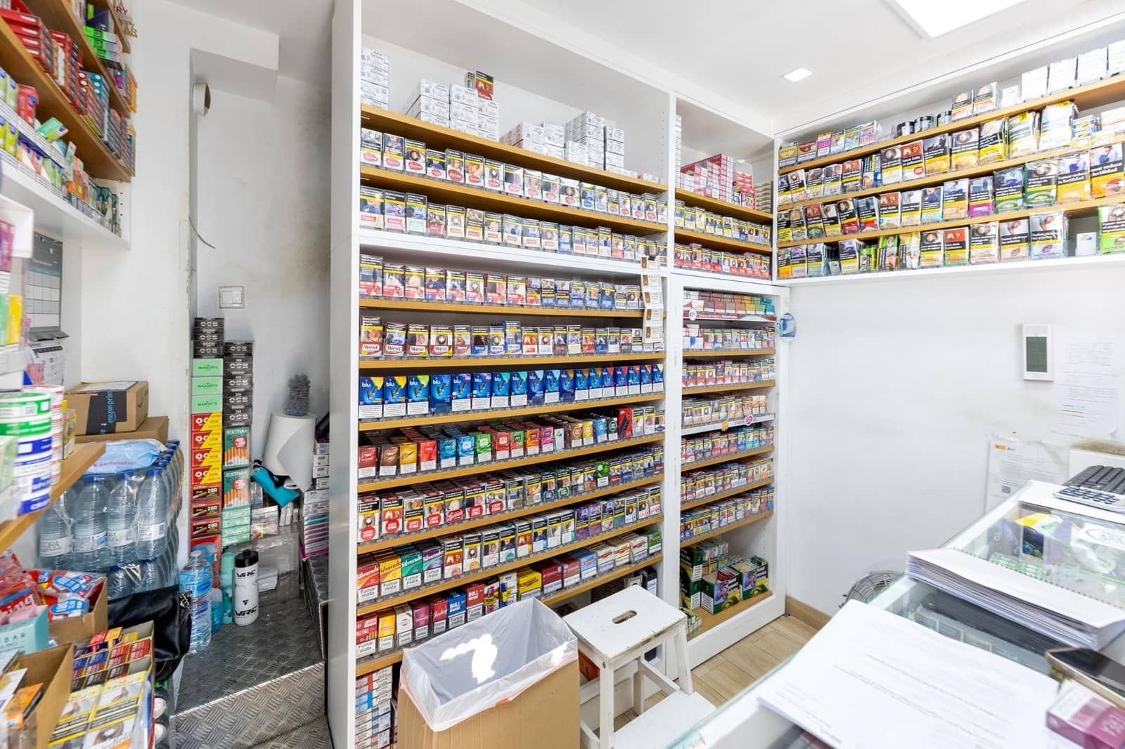 Commercial for sale in Granada city - € 449,000 (Ref: 9386246)