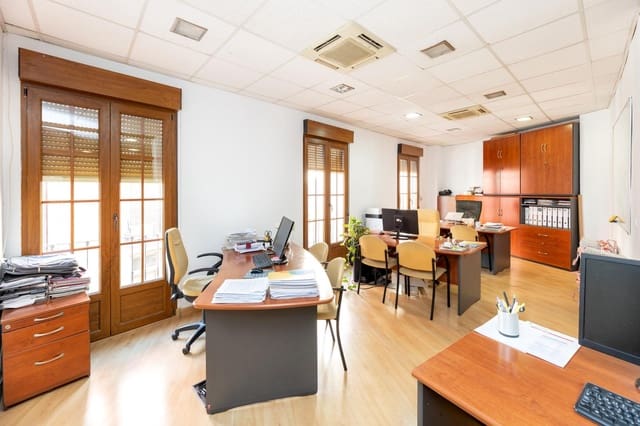 3 sypialnia Mieszkanie na sprzedaż w Centro, Miasto Grenada - 350 000 € (Ref: 9386247)