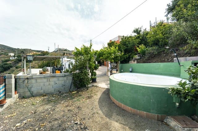 2 soveværelse Finca/Landehus til salg i Itrabo med swimmingpool garage - € 265.000 (Ref: 9386248)