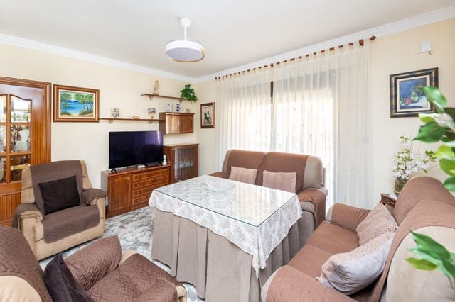 4 soveværelse Byhus til salg i Iznalloz med garage - € 215.000 (Ref: 9386249)