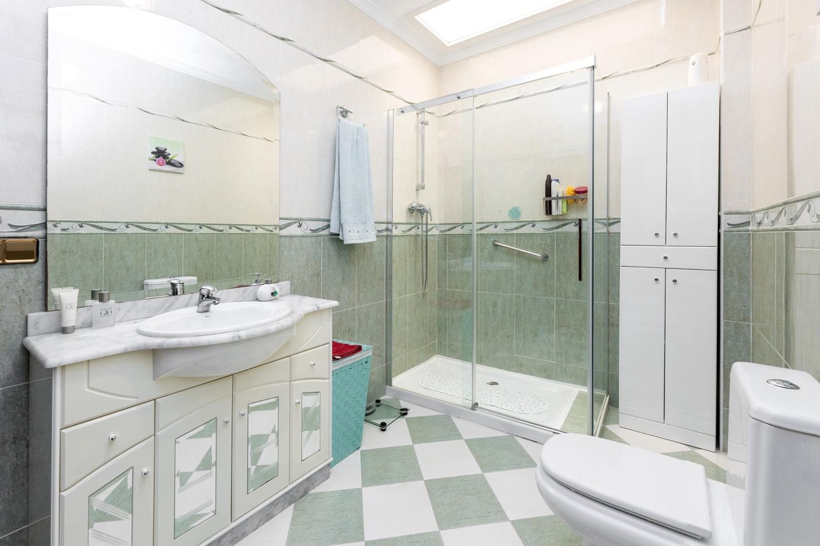 4 soveværelse Byhus til salg i Iznalloz med garage - € 215.000 (Ref: 9386249)