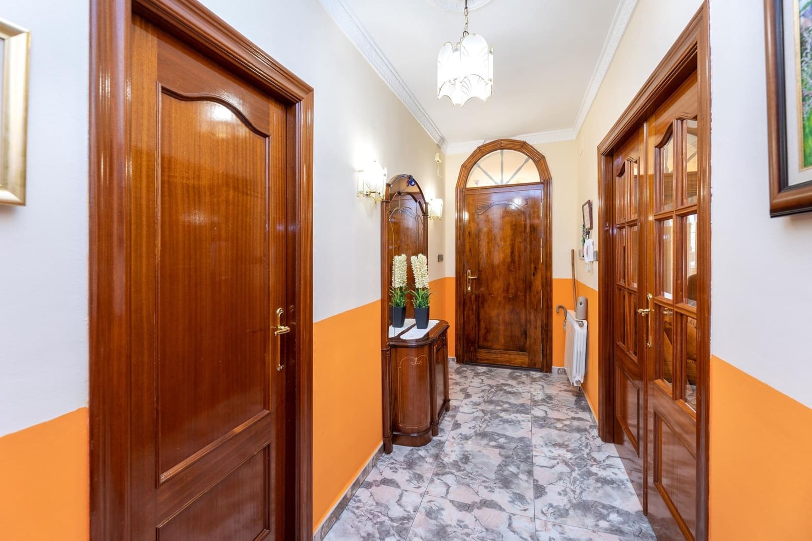 4 soveværelse Byhus til salg i Iznalloz med garage - € 215.000 (Ref: 9386249)