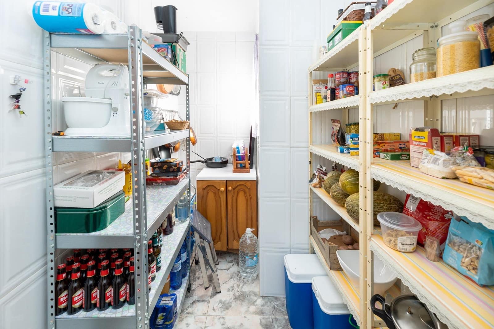 4 soveværelse Byhus til salg i Iznalloz med garage - € 215.000 (Ref: 9386249)