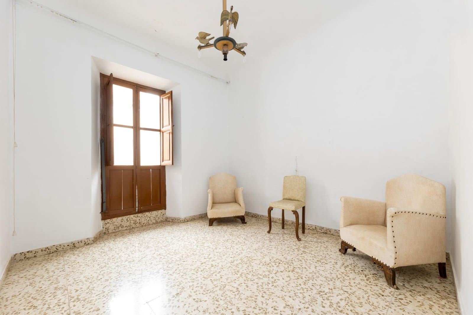 7 soveværelse Byhus til salg i Padul - € 185.000 (Ref: 9386251)